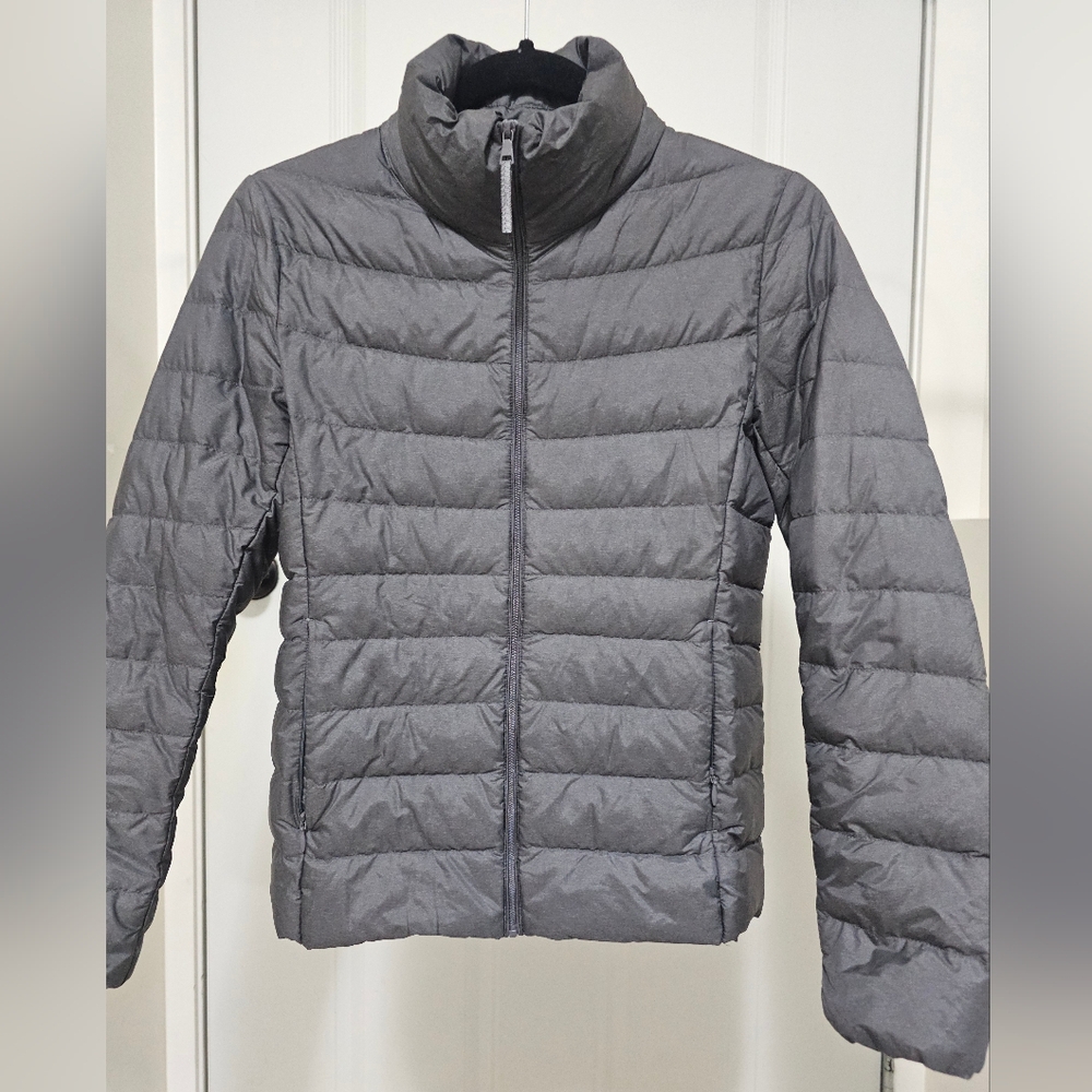 Uniqlo Women's Lightweight Puffer Jacket